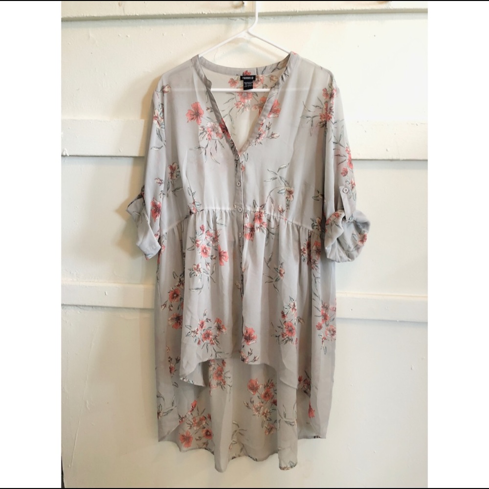 TORRID - grey floral chiffon babydoll tunic